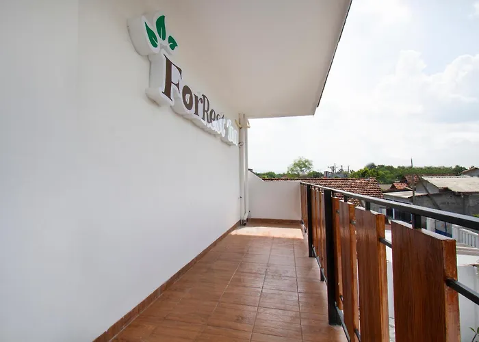 Hotel O Forrest'Inn