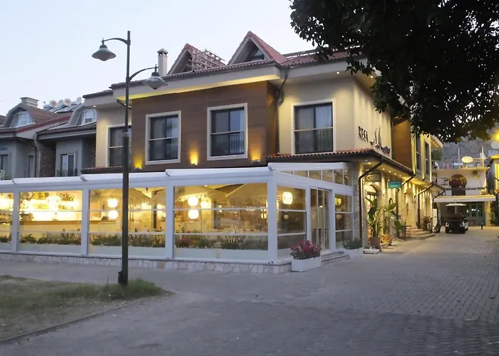 Resa Hotel Goecek
