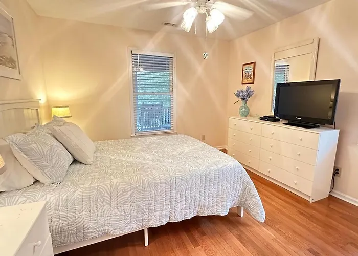 A Some Place Special Minutes To Beach Sleeps 10
