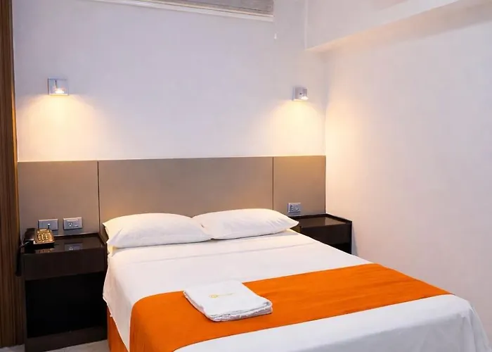 Hotel Madrigal