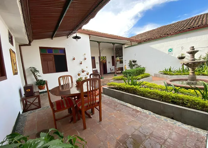 Hotel Casa Antigua Buga
