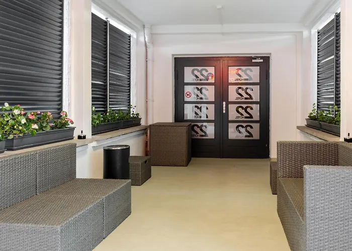 Hotel 22