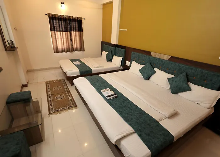 Hotel Shivalay Palace