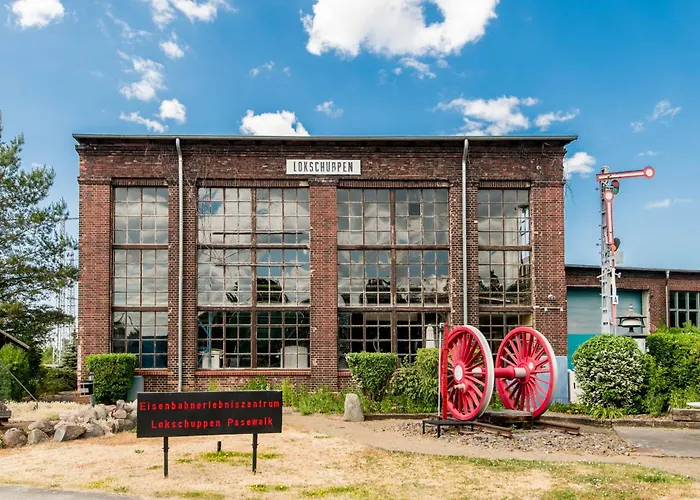Lokschuppen Pasewalk- Gästehaus Lokschuppen