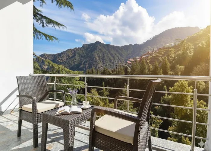 La Riqueza Dhanolti View - View Of Valleys & Mountains - Private Parking - Near To Eco Park & Surkanda Devi Temple