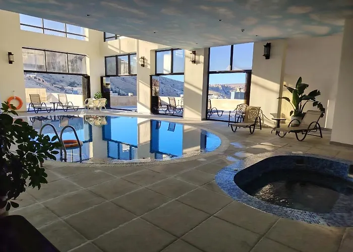 H Luxury Hotel