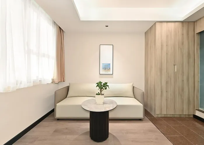 Atour Hotel Dalian Zhongshan Square