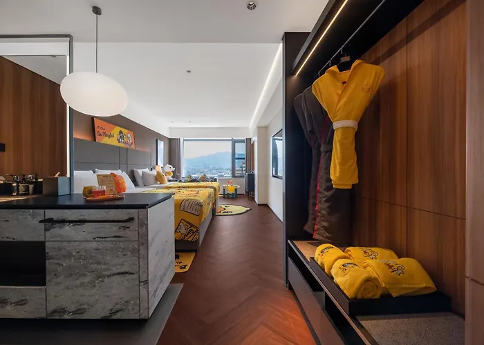 Intercity Hotel Yantai Binhai Square