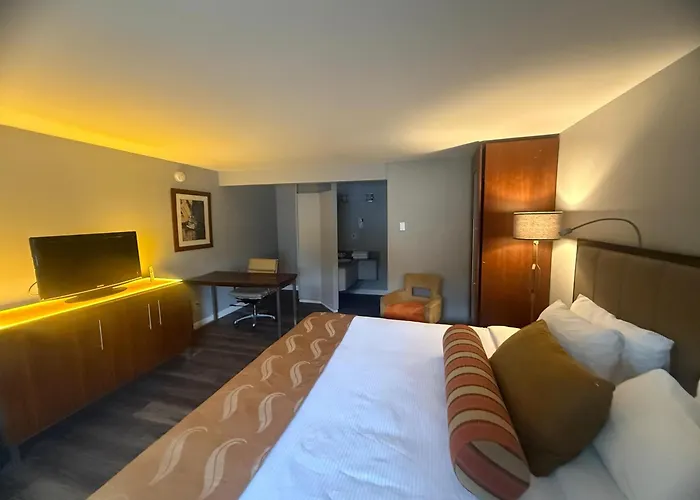 Naval Suites By Fairbridge