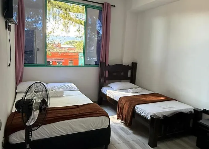 Hotel Puerto Dulce - La Virginia
