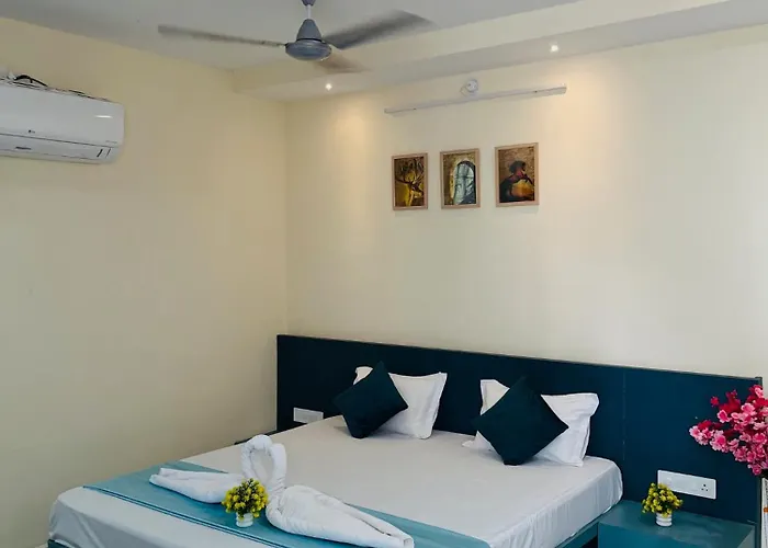 Gokul Hotel