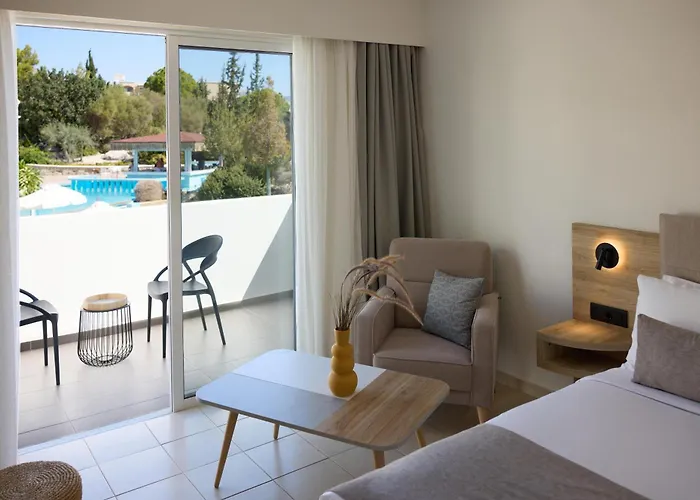 Kiotari Miraluna Beach Resort