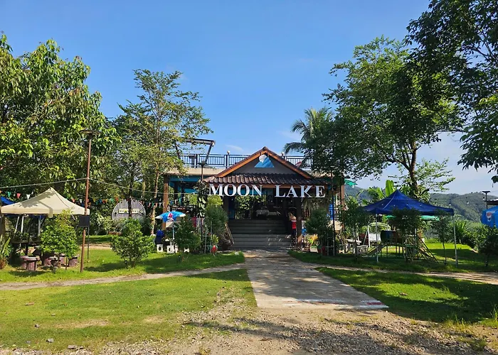 Moon Lake Resort-Coffee And Camping