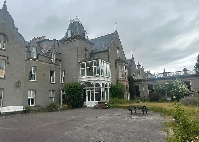 Cluny Hill Hotel