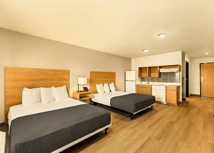 Livaway Suites Seattle- Renton