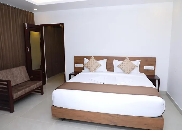 Aura Airport Hotel