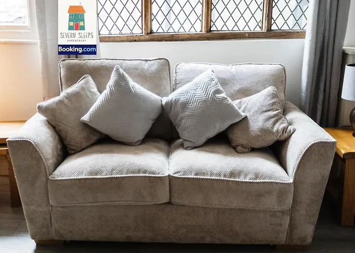 Five Guest Rooms In Tudor House Frankwell Shrewsbury With Free Wifi