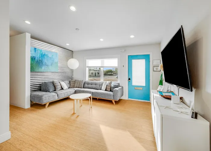 Family Friendly 2Br Villa In Downtown - 1 Block Walk To The Beach
