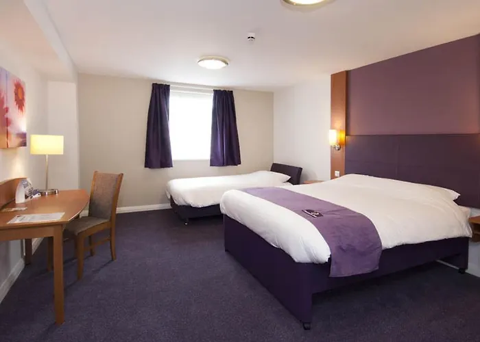 Premier Inn Woking West - A324