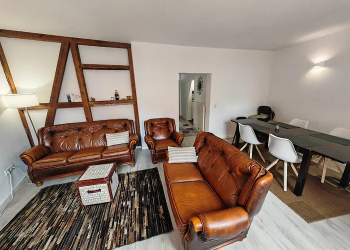 Stadtmitte Apartment im historischen Viertel -100qm Wohnfläche&30qm Dachterrasse
