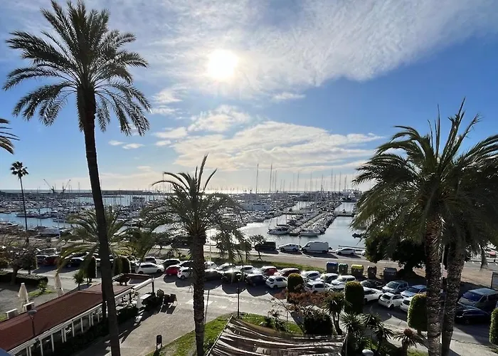 Entire Flat First Beach line - Sea Views - Vilanova i Geltru