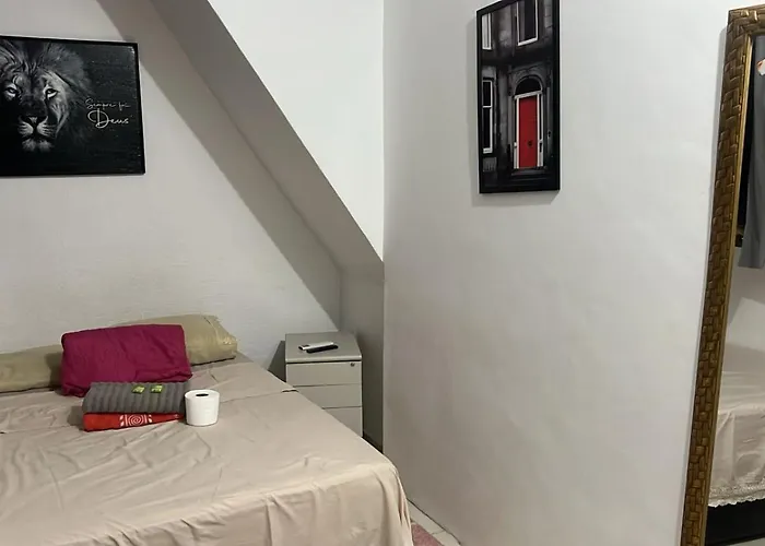 Suite 4, Casa Amarela, Primeiro Andar