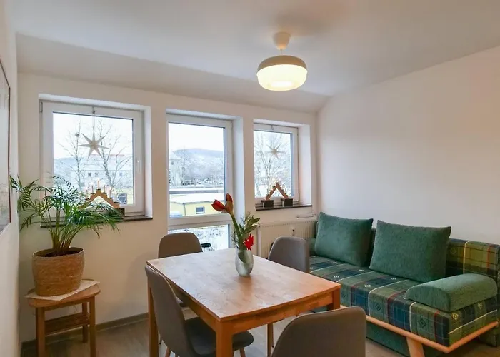 Wunderschöne große Ferienwohnung in Aue
