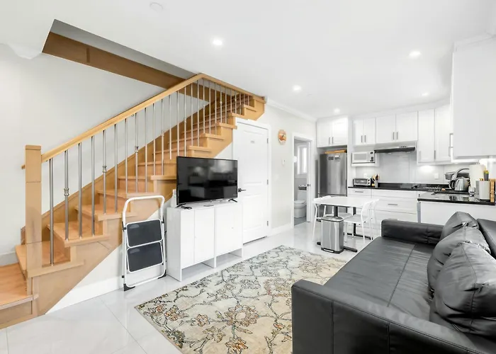 New Laneway House Near Airport, World Cup Stadium, Downtown, Ubc