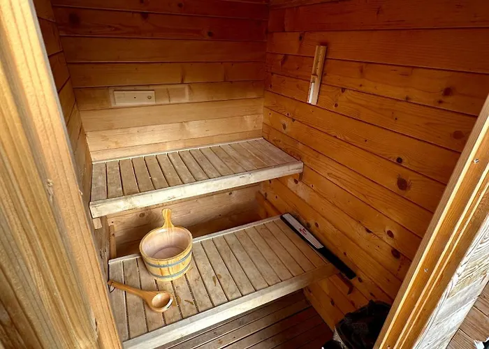 Garden Guest House & Sauna