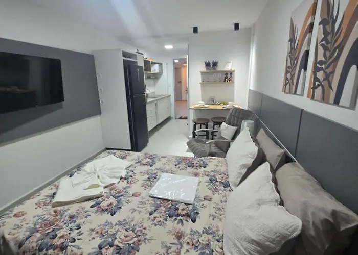 Home Easy Flat