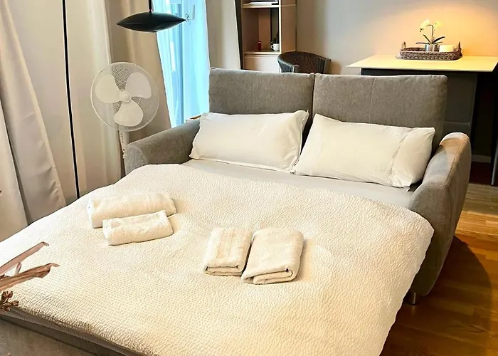 Rooftop Apartment,Business Trip,Fast Internet