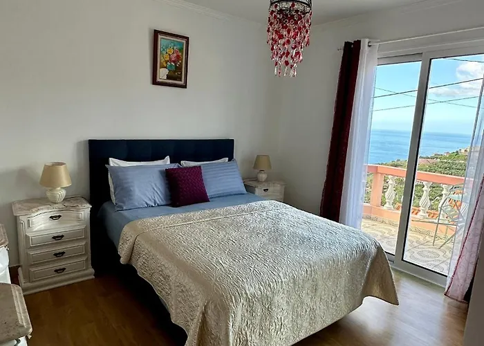 Blue Paradise Apartment
