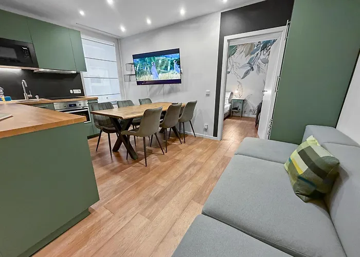 Flatista Homes - Central Station - 3Br