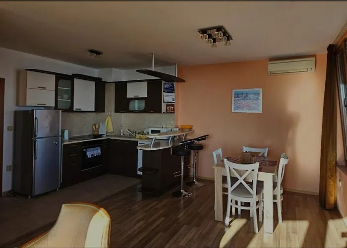 Sea Panorama Apartments Golden sands