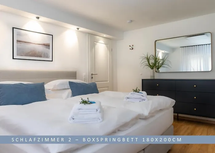 Apartment Leinetal - bester Schlafkomfort in hochwertiger Hotelbettwäsche, 3 Zimmer - große Küche, Duschbad&Parkplatz