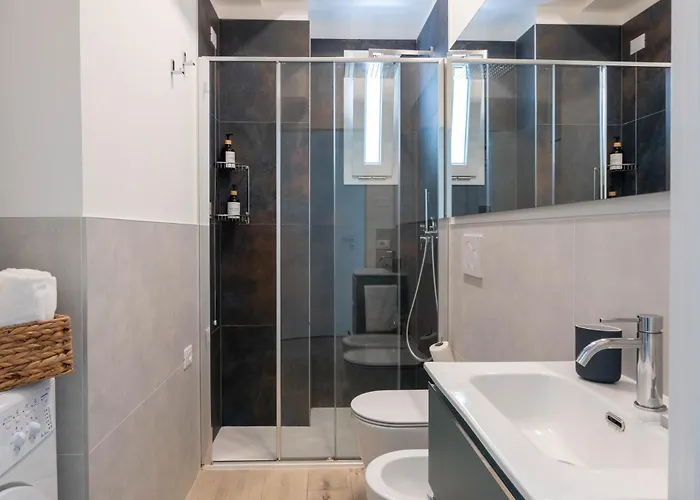 Sea View Apartment With Swimming Pool