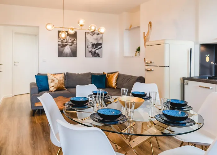 YAYstay - 58m2 - Bahnhof - Smart TV - Internet - Kaffee - Waschmaschine - Trockner