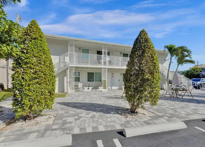 Coastal Charm Studio Beach House In Pompano Beach