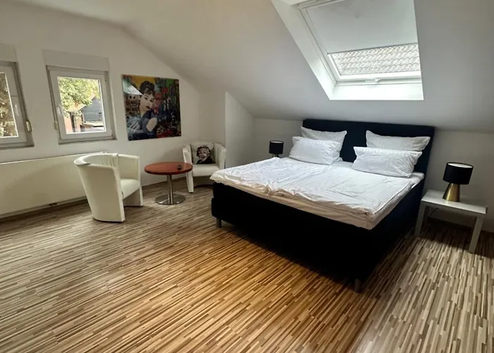 Zwei Ferienwohnungen Anker max 5 Personen&Leuchtturm max 4 Personen, direkt in Steinhude Scheunenviertel, Balkon, WLAN , Privater Parkplatz, Wallbox