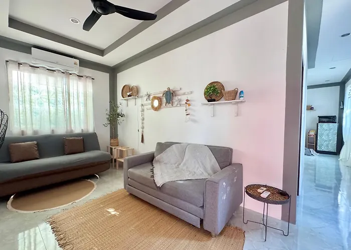 Sea Dreamer Beachfront Apartments