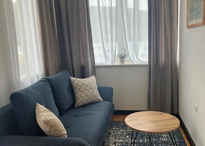 Apartment Aci Marina Cres