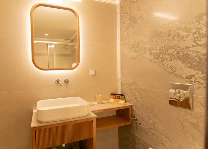 Aetoma Hotel