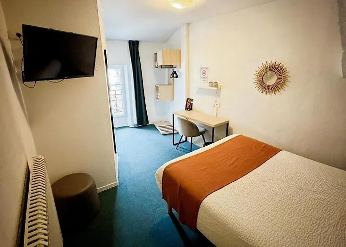 Contact Hotel Les Platanes Villeneuve Sur Lot Centre