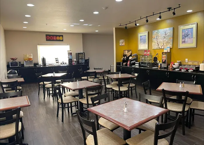 Best Western Plus Battleground Inn & Suites