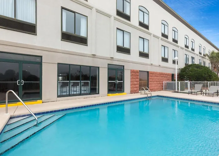 Wingate By Wyndham Destin