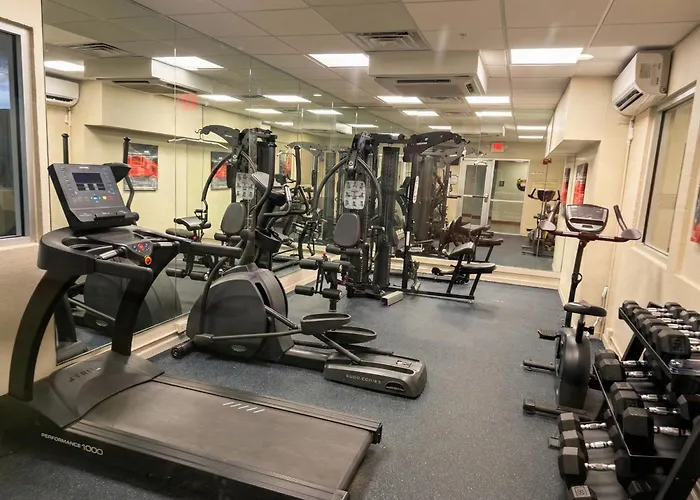 Best Western Plus Sandusky Hotel & Suites