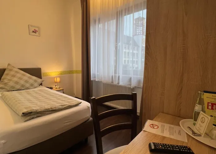 Hotel Hüttl - Garni