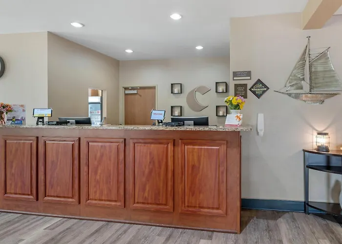 Comfort Suites Lake Geneva East