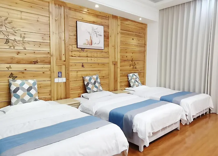 Emeishan Moon Bay Hotel