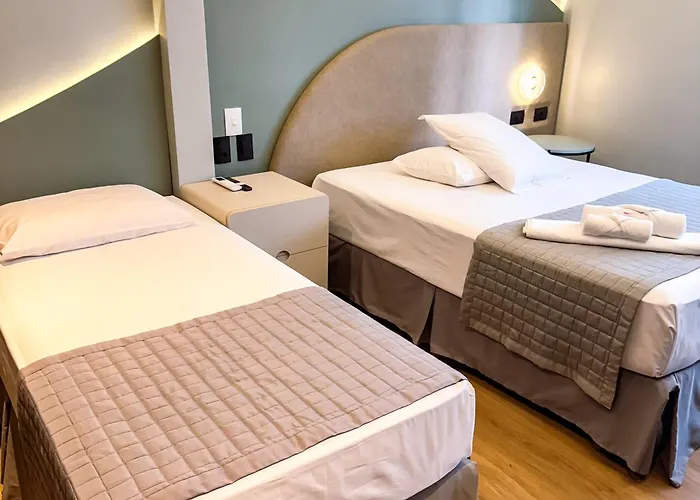 Hotel Zata E Flats